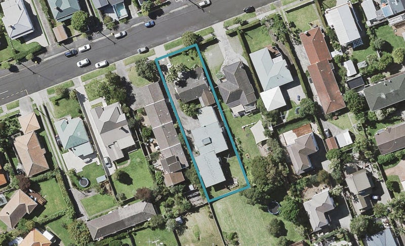 1/9 Kawerau Avenue, Devonport, Auckland - Carousel 1