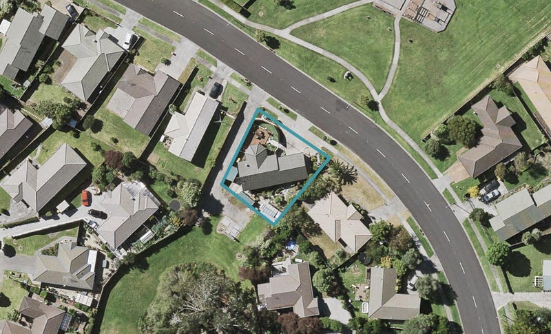 179 Burswood Drive, Burswood, Auckland - Carousel 1