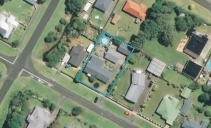 39 Fox Street, Opunake, Opunake - Carousel 1