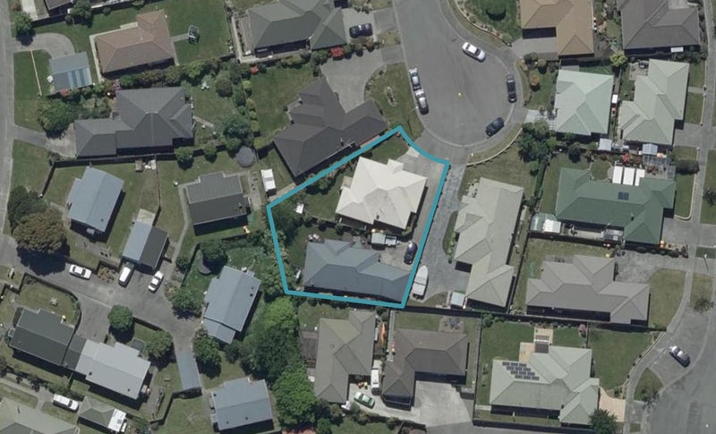 1/16 Mull Place, Broomfield, Christchurch - Carousel 1