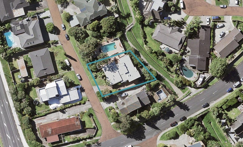 2/3 POSEIDON PLACE, Half Moon Bay, Auckland - Carousel 1