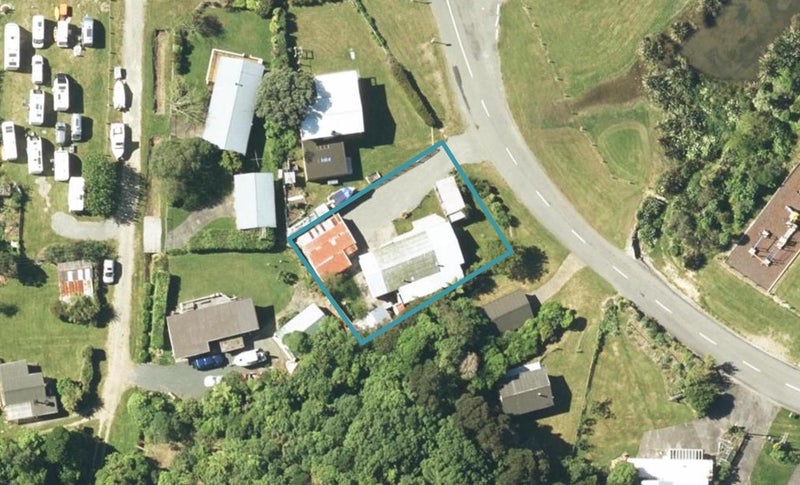 4 Okiwi Crescent, Ōkiwi Bay - Carousel 1
