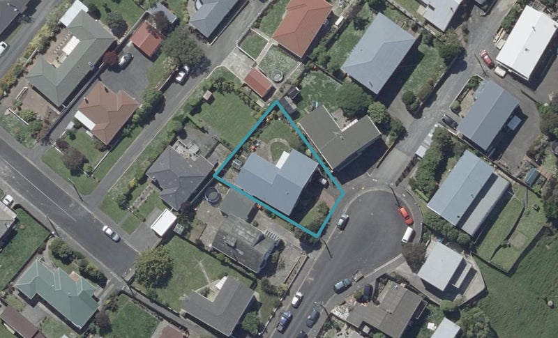 71 Spencer Street, Andersons Bay, Dunedin - Carousel 1