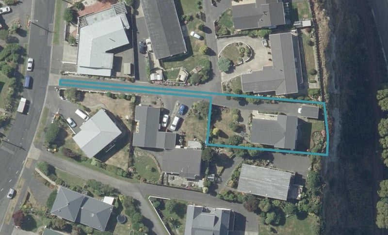 105 Easther Crescent, Kew, Dunedin - Carousel 1