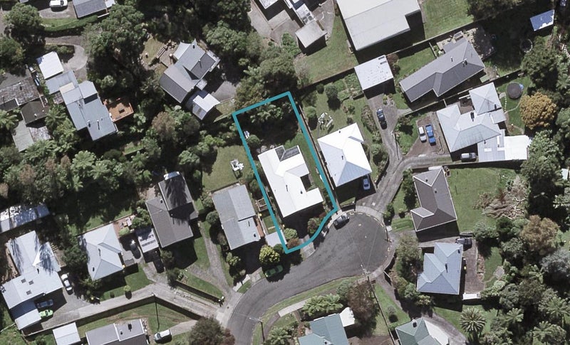 29 Elizabeth Place, Ferndale, New Plymouth - Carousel 1