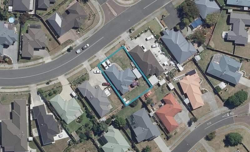 41 Farnborough Drive, Nawton, Hamilton - Carousel 1