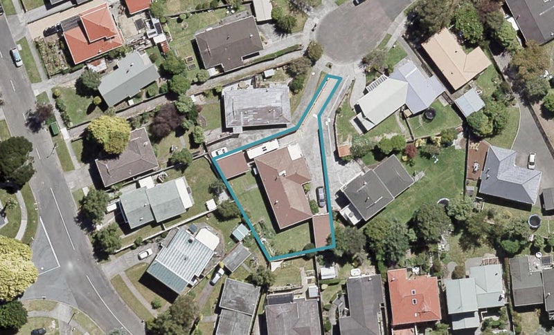 29 Omaha Grove, Totara Park, Upper Hutt - Carousel 1