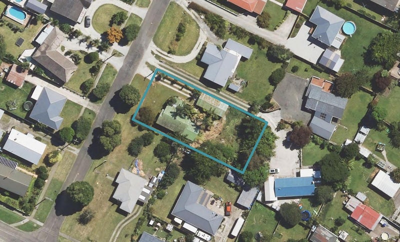 3 Pine Street, Mangapapa, Gisborne - Carousel 1