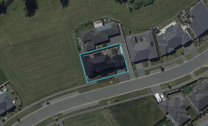 35 Euphrasie Drive, Aidanfield, Christchurch - Carousel 1