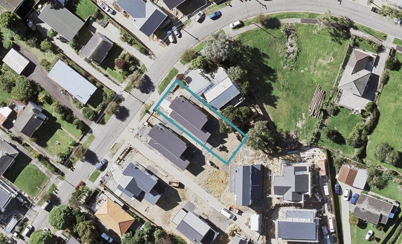 33 Castledine Crescent, Glen Innes, Auckland - Carousel 1