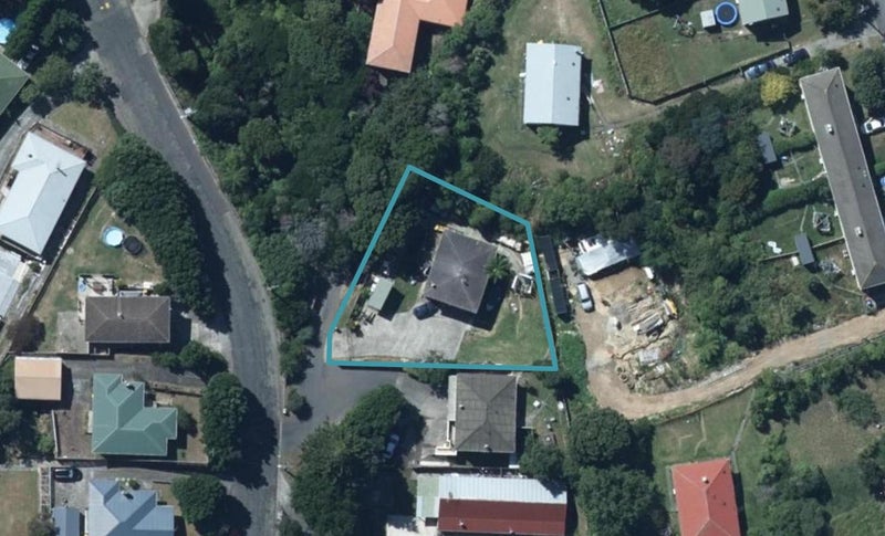 61 Arawhata Street, Ranui, Porirua - Carousel 1