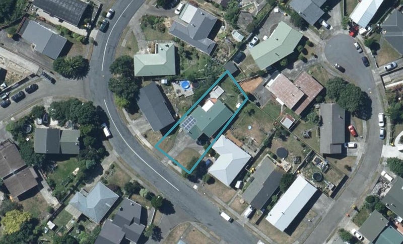 47 Ernest Street, Ranui, Porirua - Carousel 1
