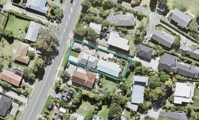 1/91 Deep Creek Road, Waiake, Auckland - Carousel 1