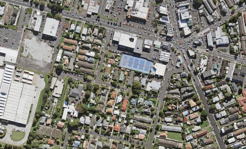 5/7 Erson Avenue, Royal Oak, Auckland - Carousel 1