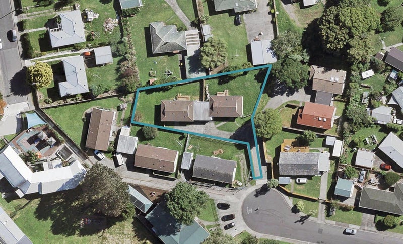 4A Liddy Place, Papakura, Papakura - Carousel 1