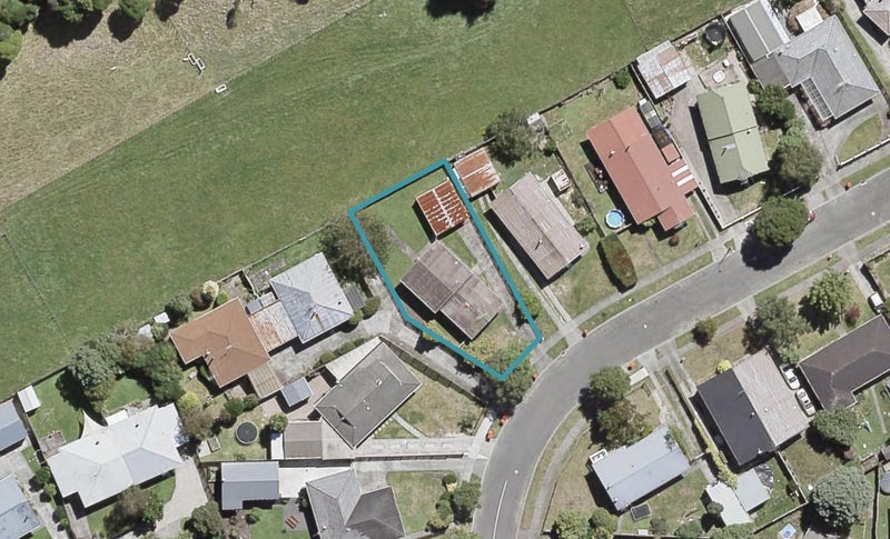 7 Indiana Grove, Totara Park, Upper Hutt - Carousel 1