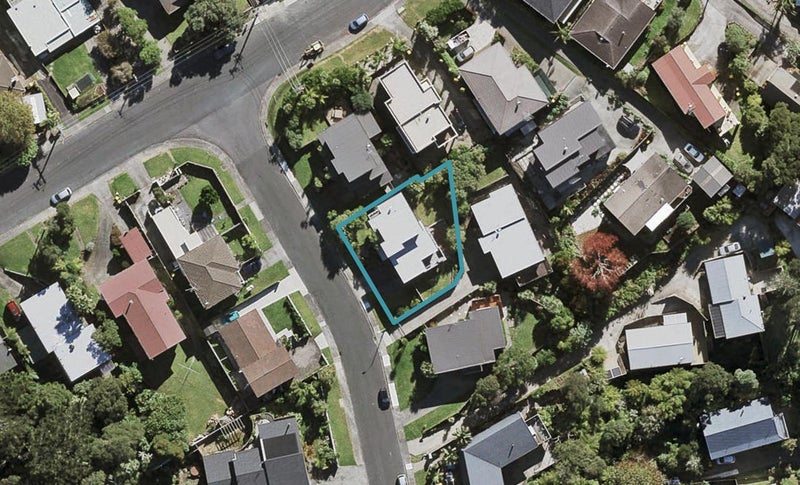 2 Glen Vista Place, Bayview, Auckland - Carousel 1