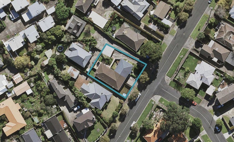 2/0 Tawa Road, Onehunga, Auckland - Carousel 1
