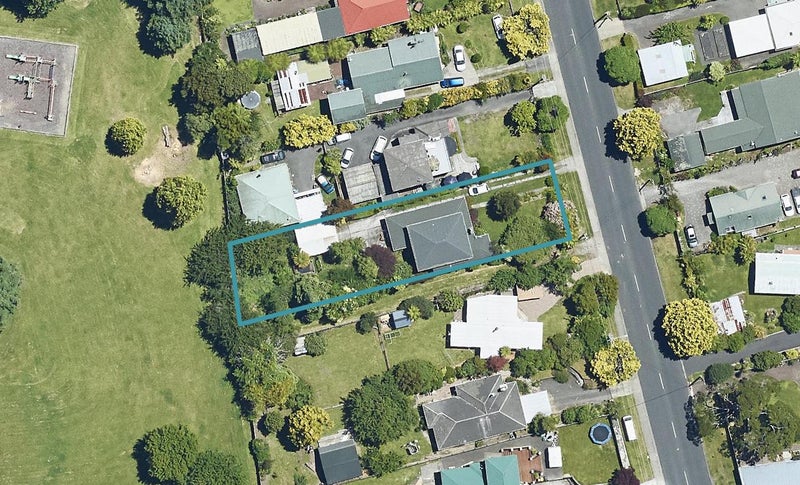 114 Koutu Road, Kawaha Point, Rotorua - Carousel 1
