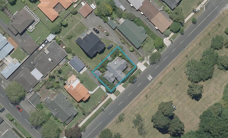 12A Parsons Street, Saint Johns Hill, Whanganui - Carousel 1