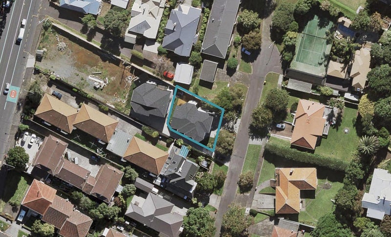 8B Mears Place, Epsom, Auckland - Carousel 1