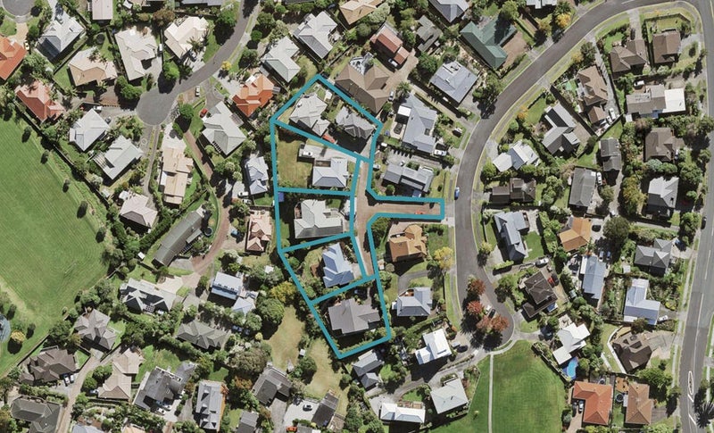 2/23 Rifleman Rise, Unsworth Heights, Auckland - Carousel 1