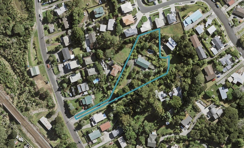39A Rangeview Road, Sunnyvale, Auckland - Carousel 1