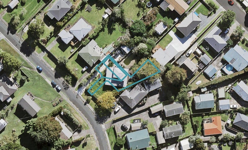 7/129 Lancaster Road, Beach Haven, Auckland - Carousel 1
