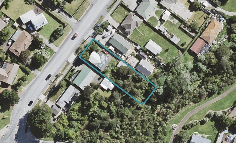 6 Birdwood Road, Swanson, Auckland - Carousel 1