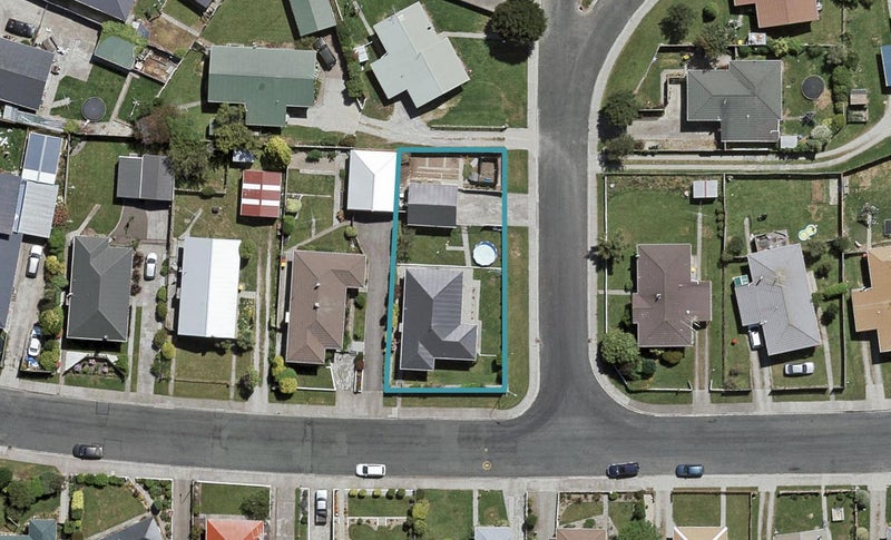 42 Kilmarnock Avenue, Strathern, Invercargill - Carousel 1