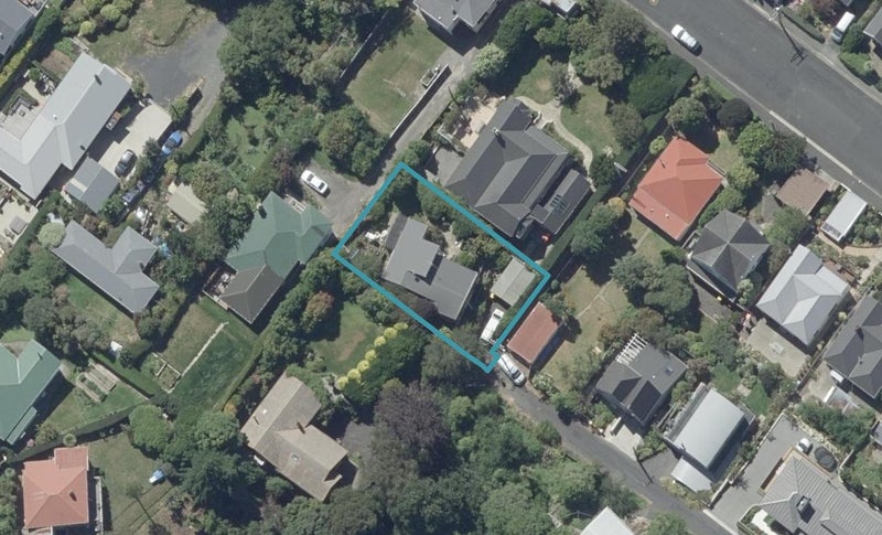 41 Brownville Crescent, Maori Hill, Dunedin - Carousel 1
