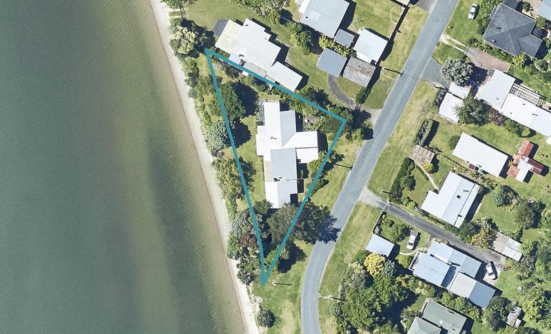 10 Waana Street, Mourea, Rotorua - Carousel 1