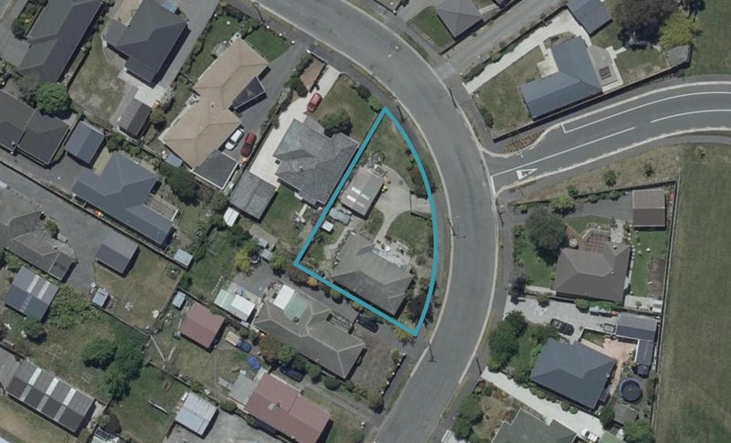 8 Vivian Street, Burwood, Christchurch - Carousel 1