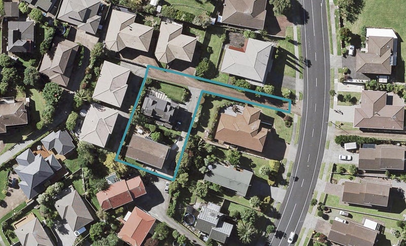 1/96 Gosford Drive, Botany Downs, Auckland - Carousel 1