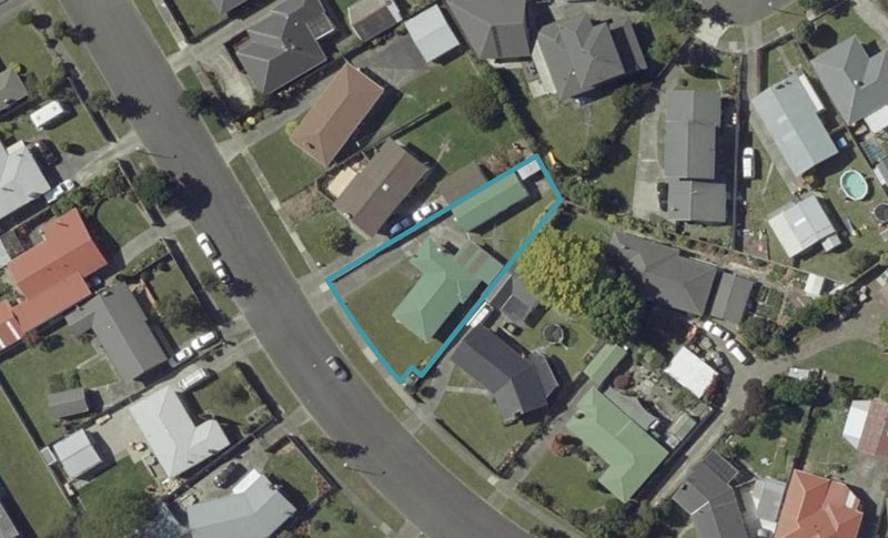 39 Karamea Crescent, Kelvin Grove, Palmerston North - Carousel 1