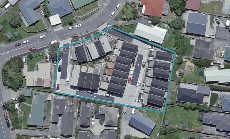 1/6 Oswald Crescent, Paparangi, Wellington - Carousel 1