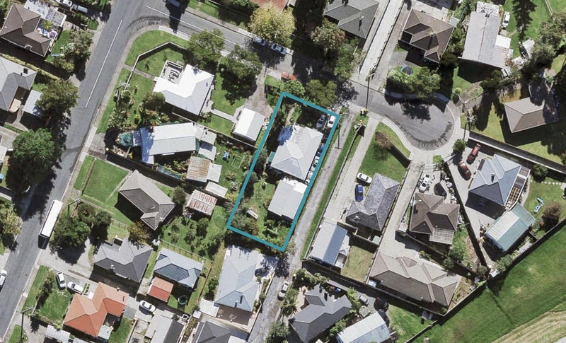 3 Ingleby Place, Kelston, Auckland - Carousel 1