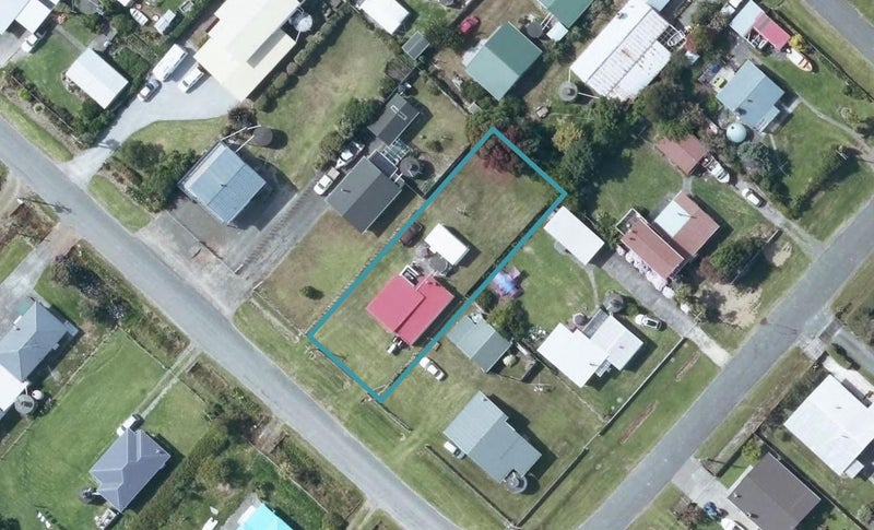 9 Weld Street, Māhia - Carousel 1