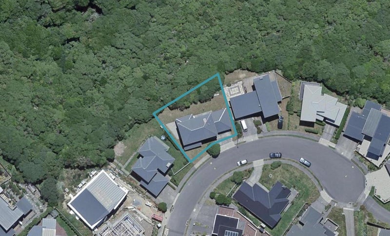 9 Bendigo Grove, Newlands, Wellington - Carousel 1