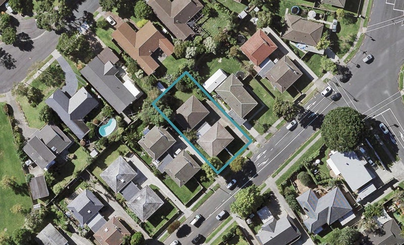 2/7 Fortunes Road, Half Moon Bay, Auckland - Carousel 1