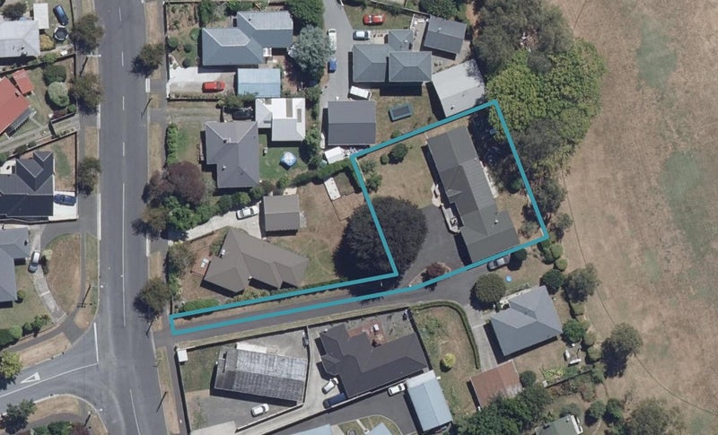14 Morris Road, Hillcrest, Hamilton - Carousel 1