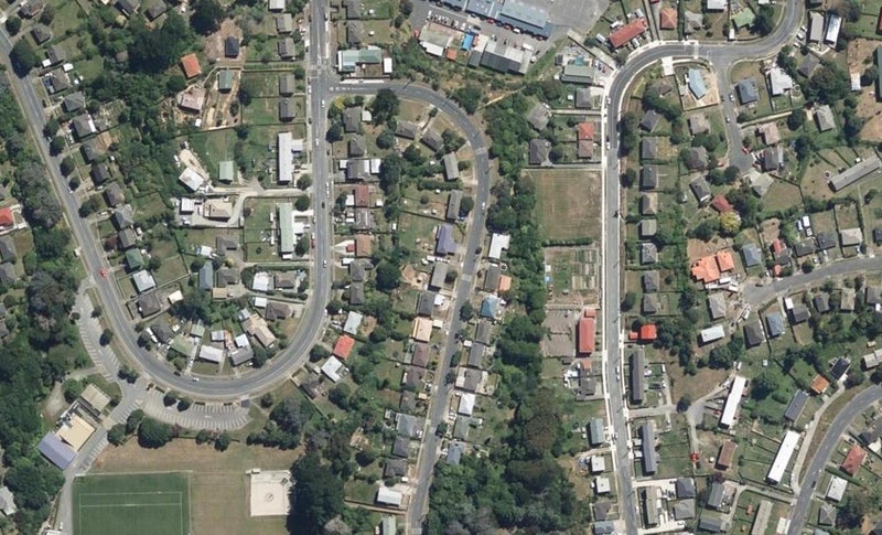 20 Sievers Grove, Cannons Creek, Porirua - Carousel 1