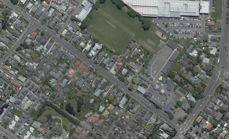 2/34 Vagues Road, Northcote, Christchurch - Carousel 1