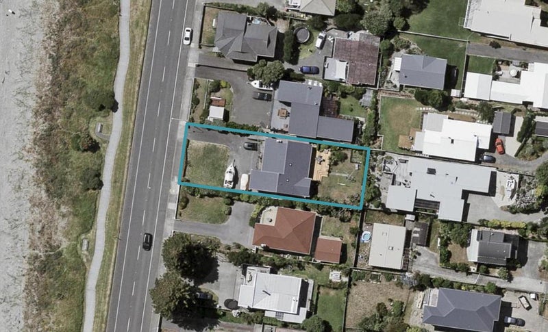77 Marine Parade, Paraparaumu Beach, Paraparaumu - Carousel 1