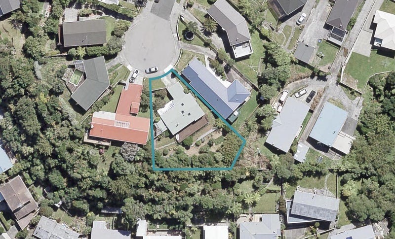 3 Peach Tree Grove, Maungaraki, Lower Hutt - Carousel 1