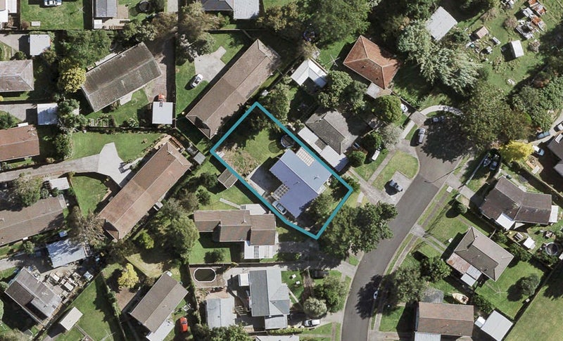 12 Chibnall Place, Conifer Grove, Takanini - Carousel 1