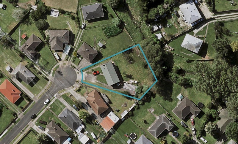 9 Sutcliffe Place, Otara, Auckland - Carousel 1