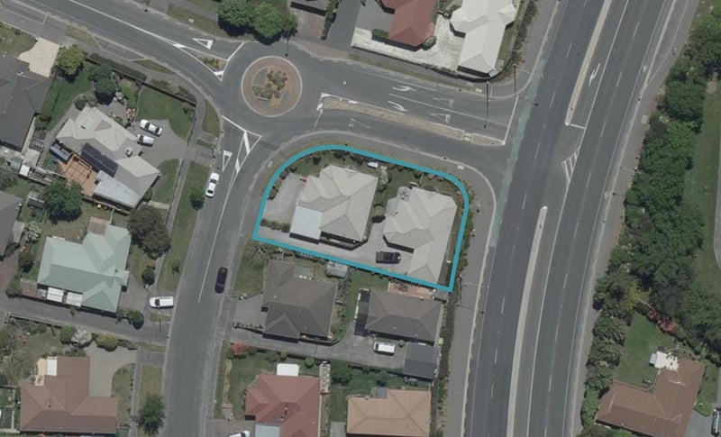 2/1 Kintyre Drive, Broomfield, Christchurch - Carousel 1