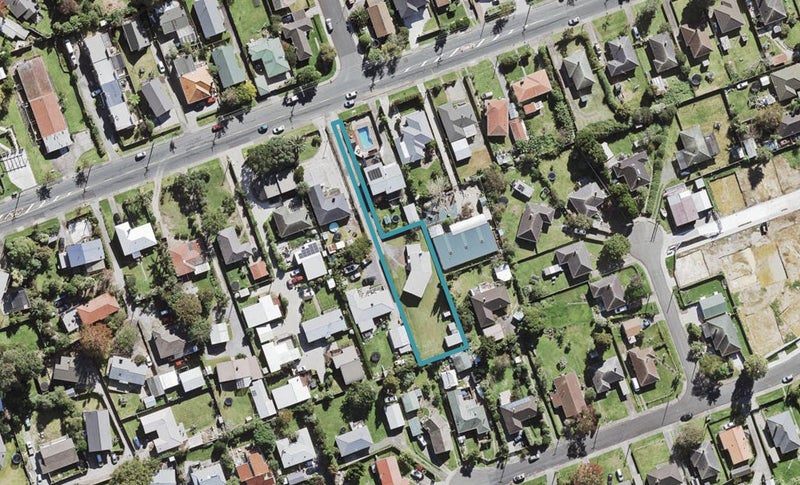 173 Beach Haven Road, Beach Haven, Auckland - Carousel 1