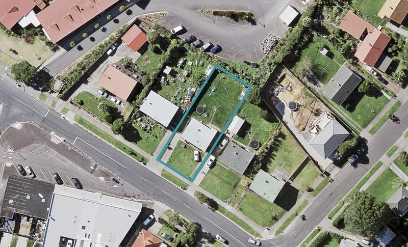 32 Farringdon Street, Glen Innes, Auckland - Carousel 1
